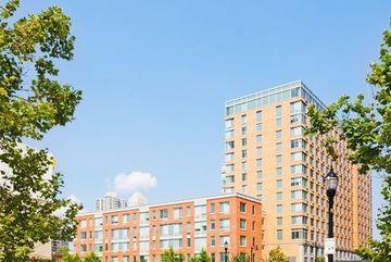 Sky City Apartments Нью-Йорк Экстерьер фото